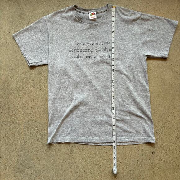 Albert Einstein Scientific Graphic Tee Size M - Picture 4 of 6